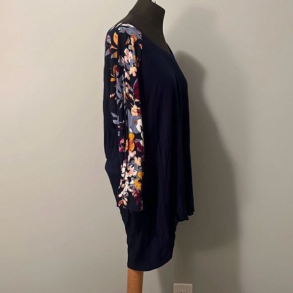 Ana A New Approach Women's Navy Blue Floral Sleeve Boat Neck Blouse Size Large - Picture 3 of 8